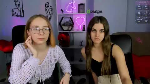 lina_fox12 online show from 12/02/25, 01:17