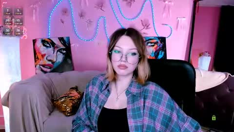 lina_fox12 online show from 05/20/26, 02:12