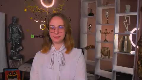 lina_fox12 online show from 06/09/26, 05:52