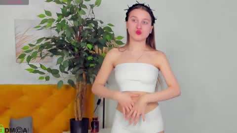 lina_massey online show from 04/14/26, 01:00