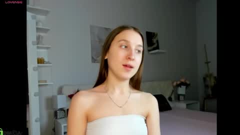 lina_massey online show from 04/21/26, 12:34