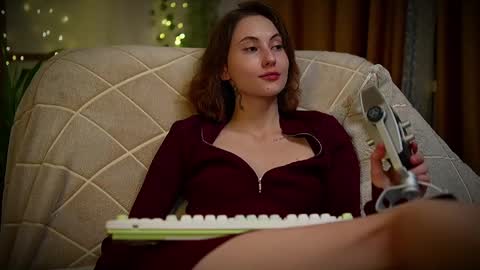 Lina -  online show from 03/01/25, 08:31