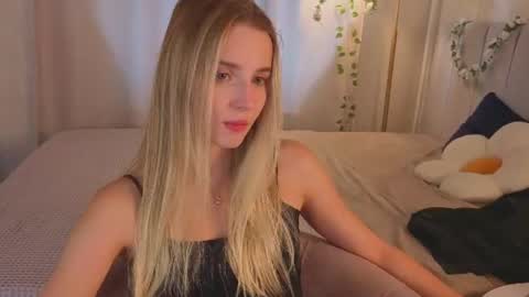 Snapshot of lina_reeds chatting on 07/09/26, 01:09 LINA online show from 07/09/26, 01:09
