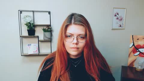 Snapshot of lina_ri chatting on 10/23/25, 04:50 lina_ri online show from 10/23/25, 04:50