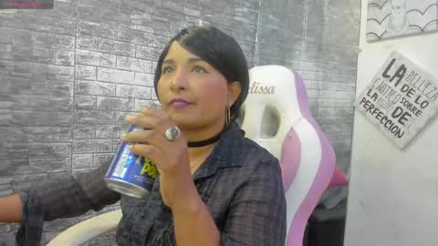 LINA SANCHEZ online show from 06/06/26, 09:41