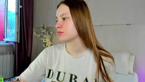Snapshot of lina_smilee chatting on 07/05/26, 01:01 Lina online show from 07/05/26, 01:01