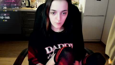 Snapshot of lina_tyaan chatting on 12/23/24, 12:14 Lina 3  1715622743 online show from 12/23/24, 12:14