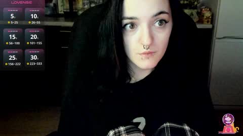 Snapshot of lina_tyaan chatting on 01/29/25, 07:46 Lina 3  1715622743 online show from 01/29/25, 07:46