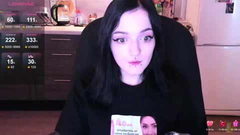 Snapshot of lina_tyaan chatting on 10/29/25, 08:16 Lina 3 1715622743 online show from 10/29/25, 08:16