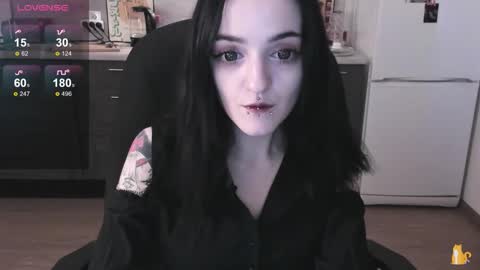 Snapshot of lina_tyaan chatting on 11/24/25, 07:52 Lina 3 1715622743 online show from 11/24/25, 07:52