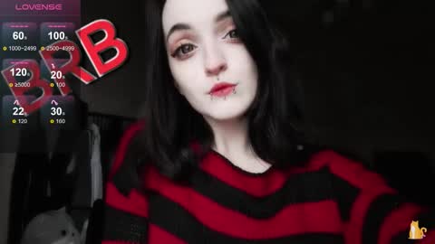 Snapshot of lina_tyaan chatting on 12/16/25, 06:13 Lina 3 1715622743 online show from 12/16/25, 06:13