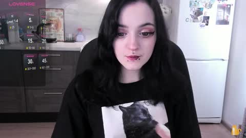 Lina 3  1715622743 online show from 03/17/26, 07:01