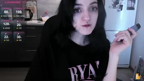 Lina 3  1715622743 online show from 03/23/26, 08:40