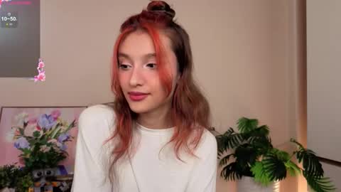 Snapshot of linaage chatting on 11/21/25, 11:53 Lina online show from 11/21/25, 11:53