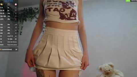 linaandliam online show from 04/15/26, 08:20