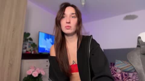 Snapshot of linabbb chatting on 10/10/25, 01:10 Lina online show from 10/10/25, 01:10