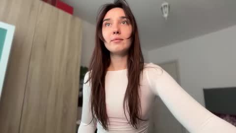 Snapshot of linabbb chatting on 10/11/25, 08:35 Lina online show from 10/11/25, 08:35