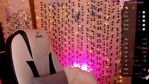 Lina online show from 02/28/26, 08:04