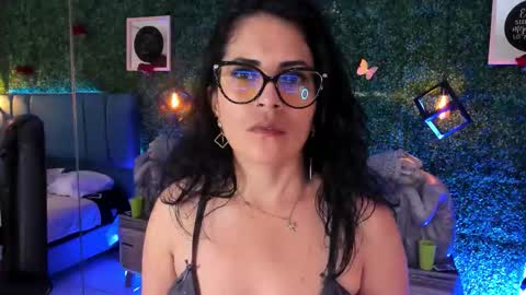 Snapshot of linagh chatting on 02/13/26, 11:39 Lina online show from 02/13/26, 11:39