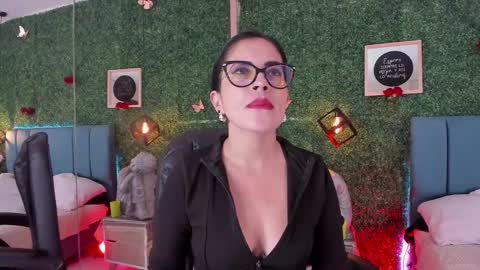 Snapshot of linagh chatting on 02/24/26, 11:30 Lina online show from 02/24/26, 11:30