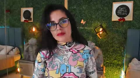 Snapshot of linagh chatting on 03/04/26, 11:49 Lina online show from 03/04/26, 11:49