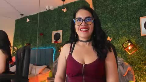 Snapshot of linagh chatting on 03/05/26, 11:28 Lina online show from 03/05/26, 11:28