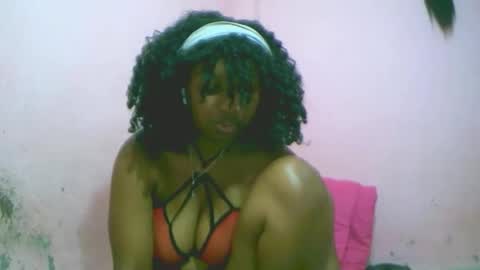 linah1123 online show from 10/29/25, 04:37