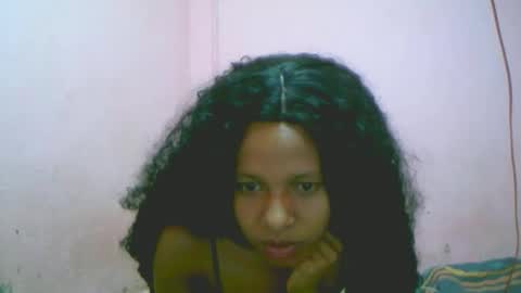 Snapshot of linah1123 chatting on 12/18/25, 01:50 linah1123 online show from 12/18/25, 01:50