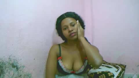 Snapshot of linah1123 chatting on 01/15/26, 08:08 linah1123 online show from 01/15/26, 08:08