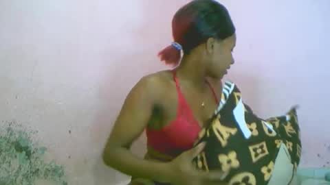 Snapshot of linah1123 chatting on 02/01/26, 07:18 linah1123 online show from 02/01/26, 07:18