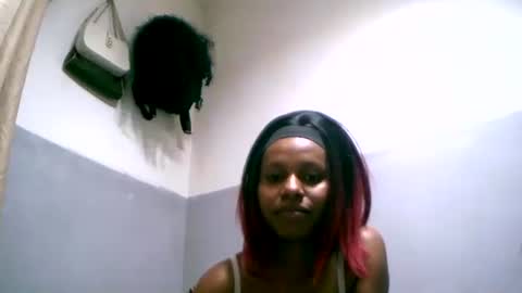 Snapshot of linah1123 chatting on 02/22/26, 11:20 linah1123 online show from 02/22/26, 11:20