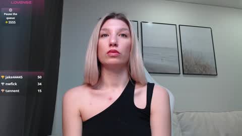 Lina online show from 12/09/24, 12:40