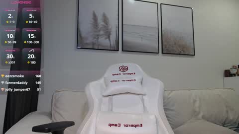 Lina online show from 02/03/25, 10:58