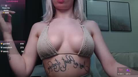 Lina online show from 03/02/25, 08:07