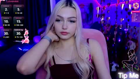 I am Lina online show from 03/03/26, 02:23