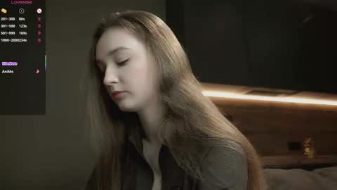 Lina online show from 11/29/25, 06:11