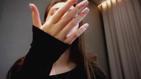 Lina online show from 12/17/25, 06:36