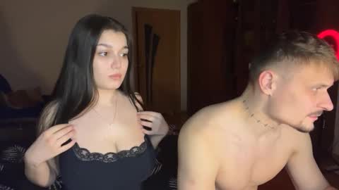 Snapshot of linamurrrr chatting on 10/02/25, 09:55 Nicolas and Lina online show from 10/02/25, 09:55