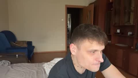 Snapshot of linamurrrr chatting on 10/15/25, 10:26 Nicolas and Lina online show from 10/15/25, 10:26