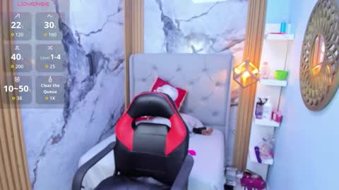 L I N A  online show from 12/03/25, 03:47