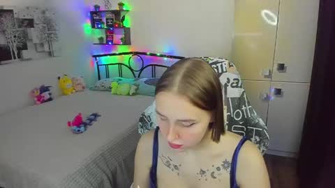 Lina online show from 04/29/26, 12:16