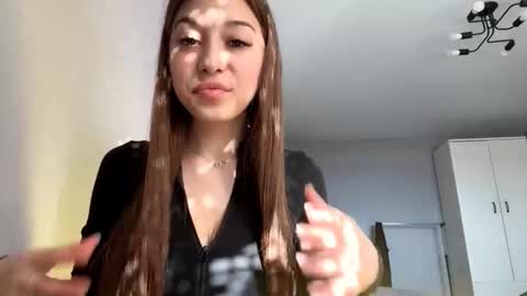 Elin online show from 09/14/25, 11:20