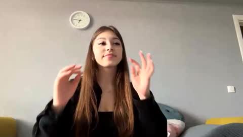 Elin online show from 09/16/25, 10:05
