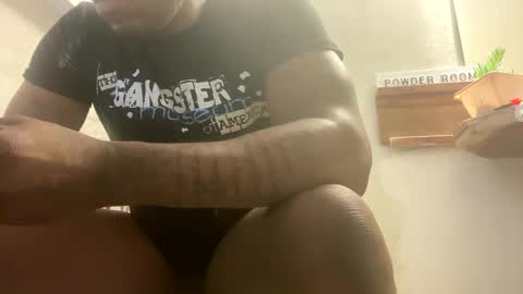 Snapshot of lincolnlongdick chatting on 12/19/24, 02:57 Richie Rich online show from 12/19/24, 02:57