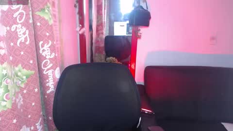 Snapshot of lincy_honeyy chatting on 11/22/25, 04:55 lincy_honeyy online show from 11/22/25, 04:55