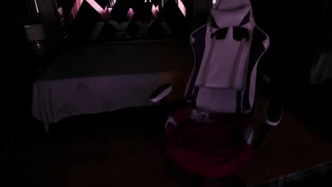  Linda  online show from 01/27/25, 09:11