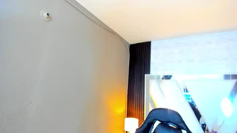  Linda  online show from 10/21/25, 06:19