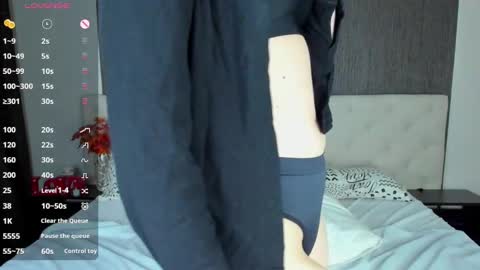 Snapshot of linda__bryant chatting on 12/13/24, 06:00 Linda GMT2 Mon Tu Fri Sa Su 0300am-1000 am online show from 12/13/24, 06:00