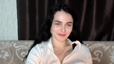 Snapshot of linda_aa chatting on 03/03/25, 10:42 Linda online show from 03/03/25, 10:42