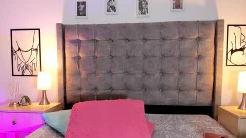 Snapshot of linda_fosterr chatting on 01/15/26, 07:28 Linda Fosterr online show from 01/15/26, 07:28